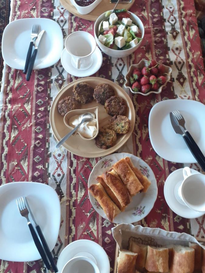 Family Mini-Hotel Martirosyan'S And Tours Jerevan Exteriér fotografie