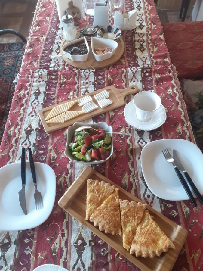 Family Mini-Hotel Martirosyan'S And Tours Jerevan Exteriér fotografie