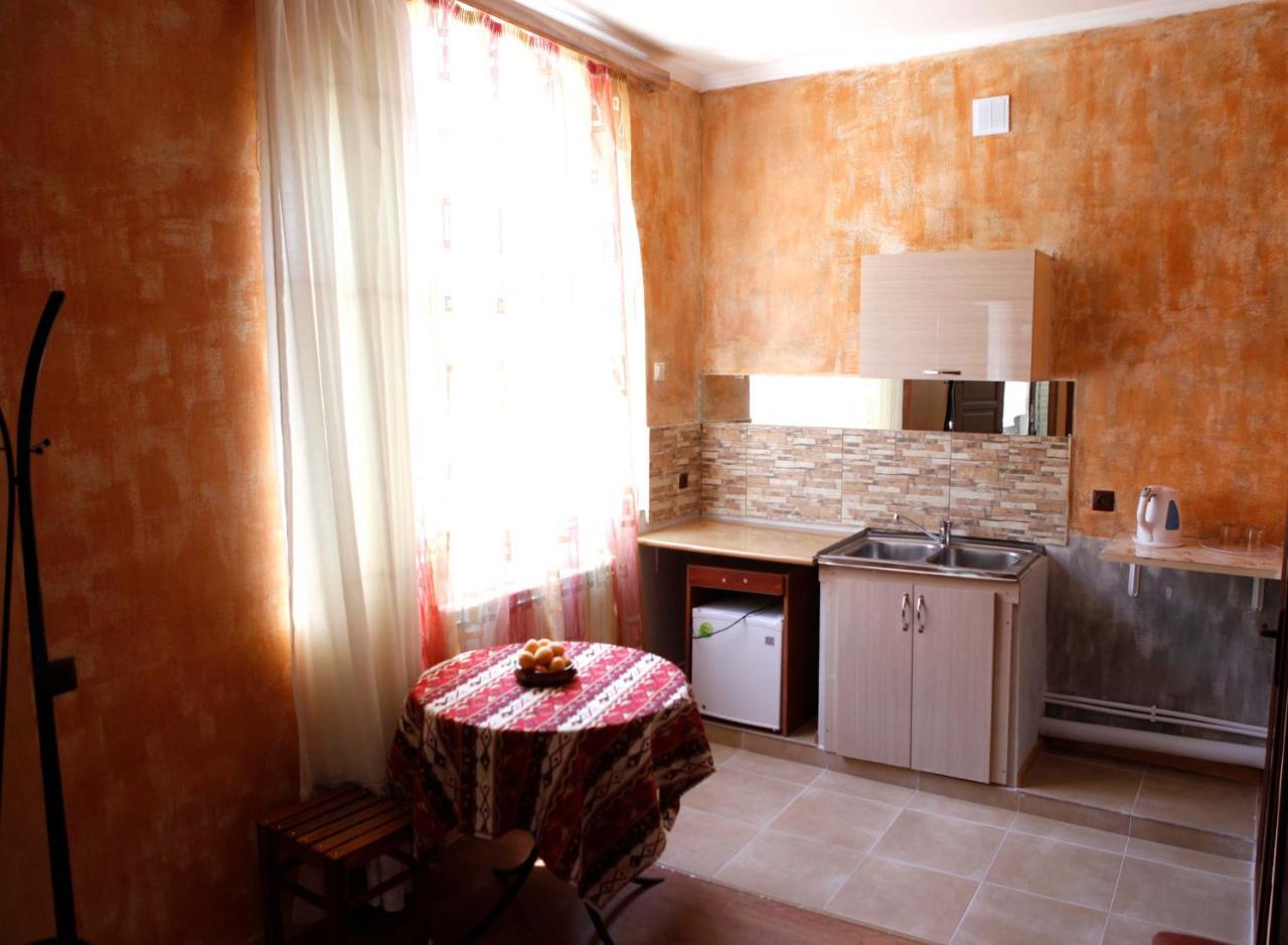 Family Mini-Hotel Martirosyan'S And Tours Jerevan Exteriér fotografie
