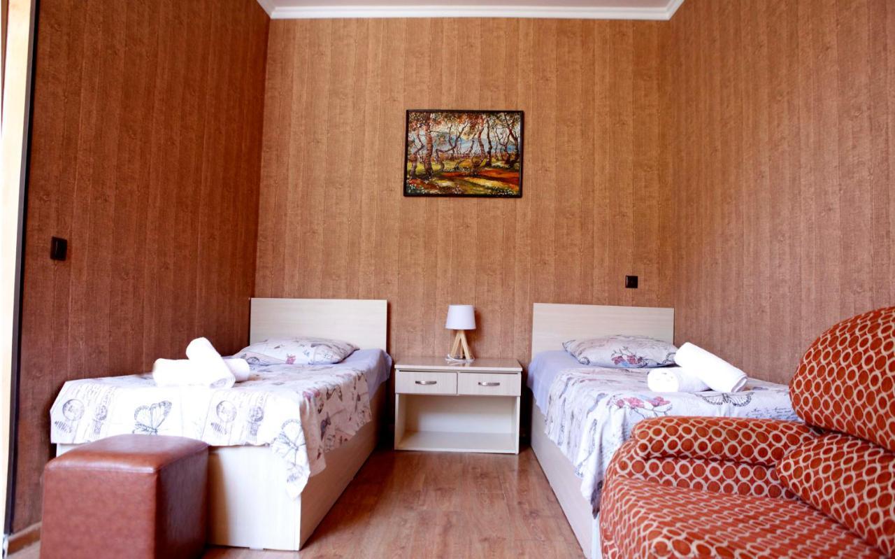 Family Mini-Hotel Martirosyan'S And Tours Jerevan Exteriér fotografie